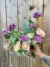 Load image into Gallery viewer, Wrapped Bouquet