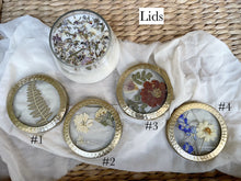 Load image into Gallery viewer, Flower Pressed Candle