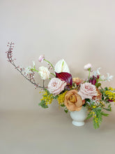 Load image into Gallery viewer, Vase Arrangement